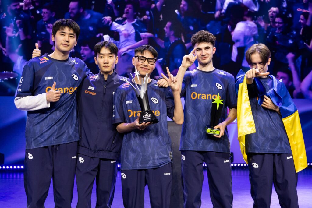 Karmine Corp Blue, vainqueur de LFL en 2025.